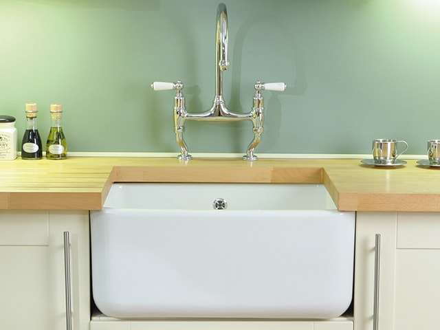 Shaws Butler Sink 600. 600mm single bowl fireclay butler sink by Shaws of Darwen, England. Imported and distributed in Australia by Luxe by Design, Brisbane.
